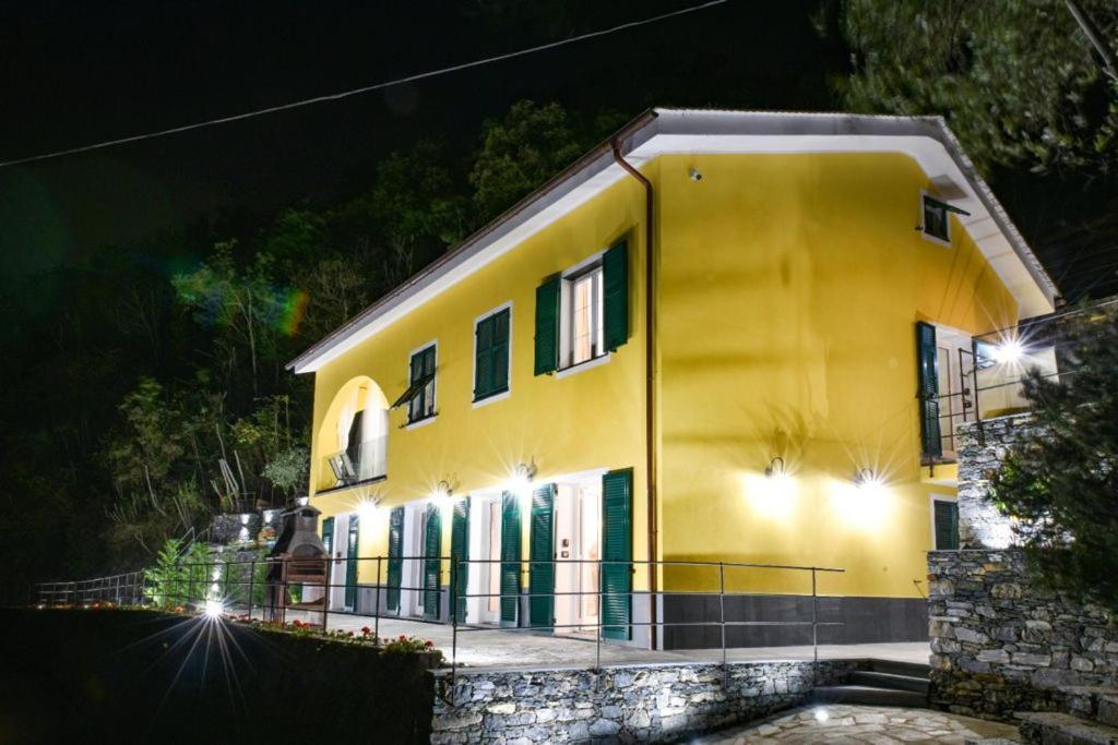 Vespa Apartments مونيلّي المظهر الخارجي الصورة