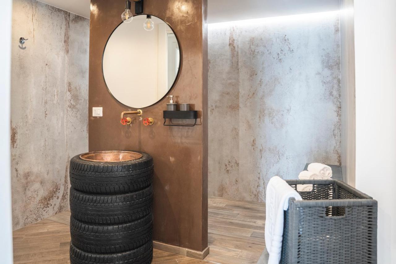 Vespa Apartments مونيلّي المظهر الخارجي الصورة